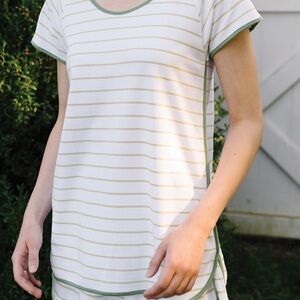 LAKE Women Pima Shorts Set In Vine, Size Medium - New with tags